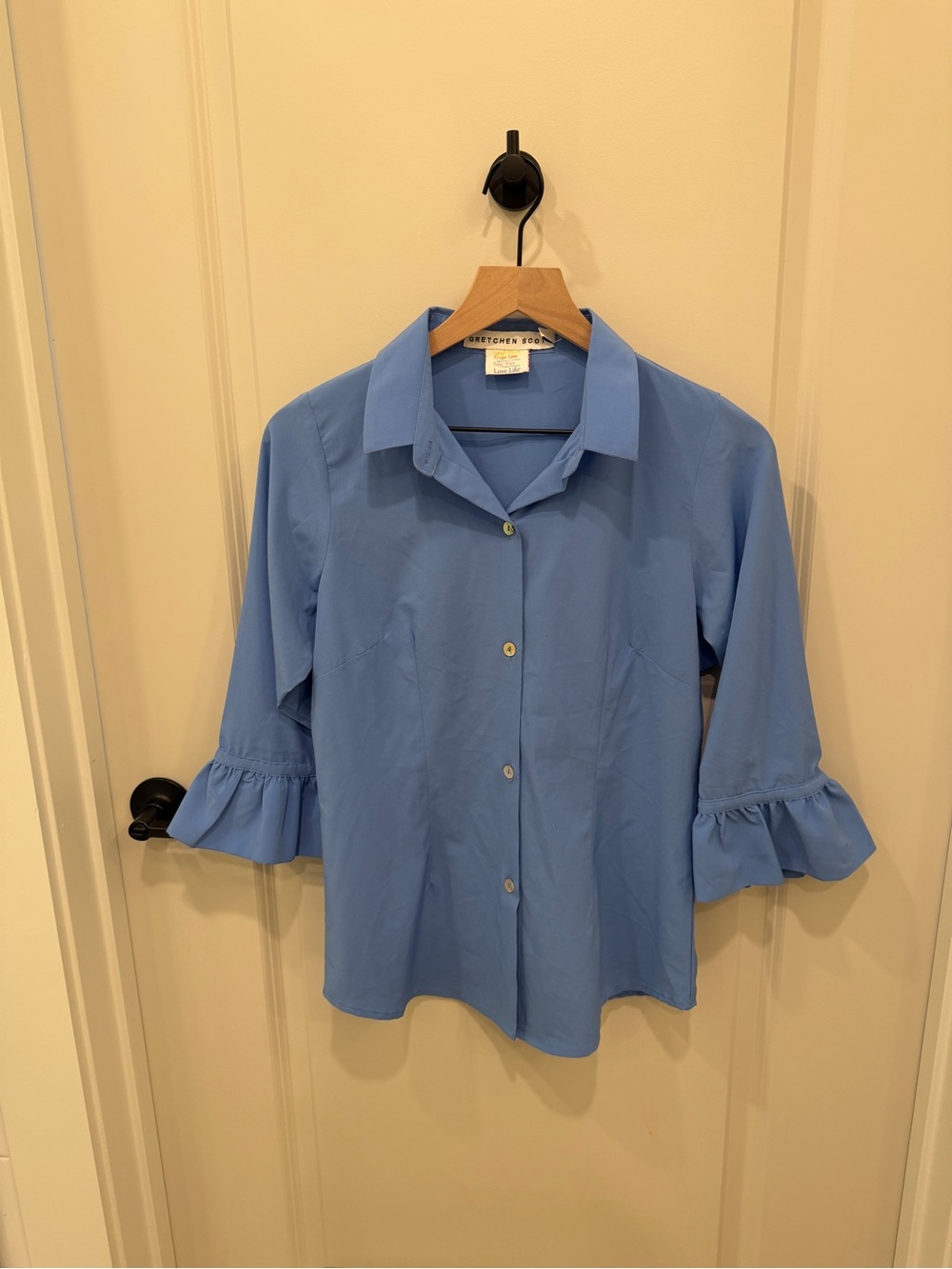 crown & ivy Light Blue Ruffle-Sleeve Button Down Shirt